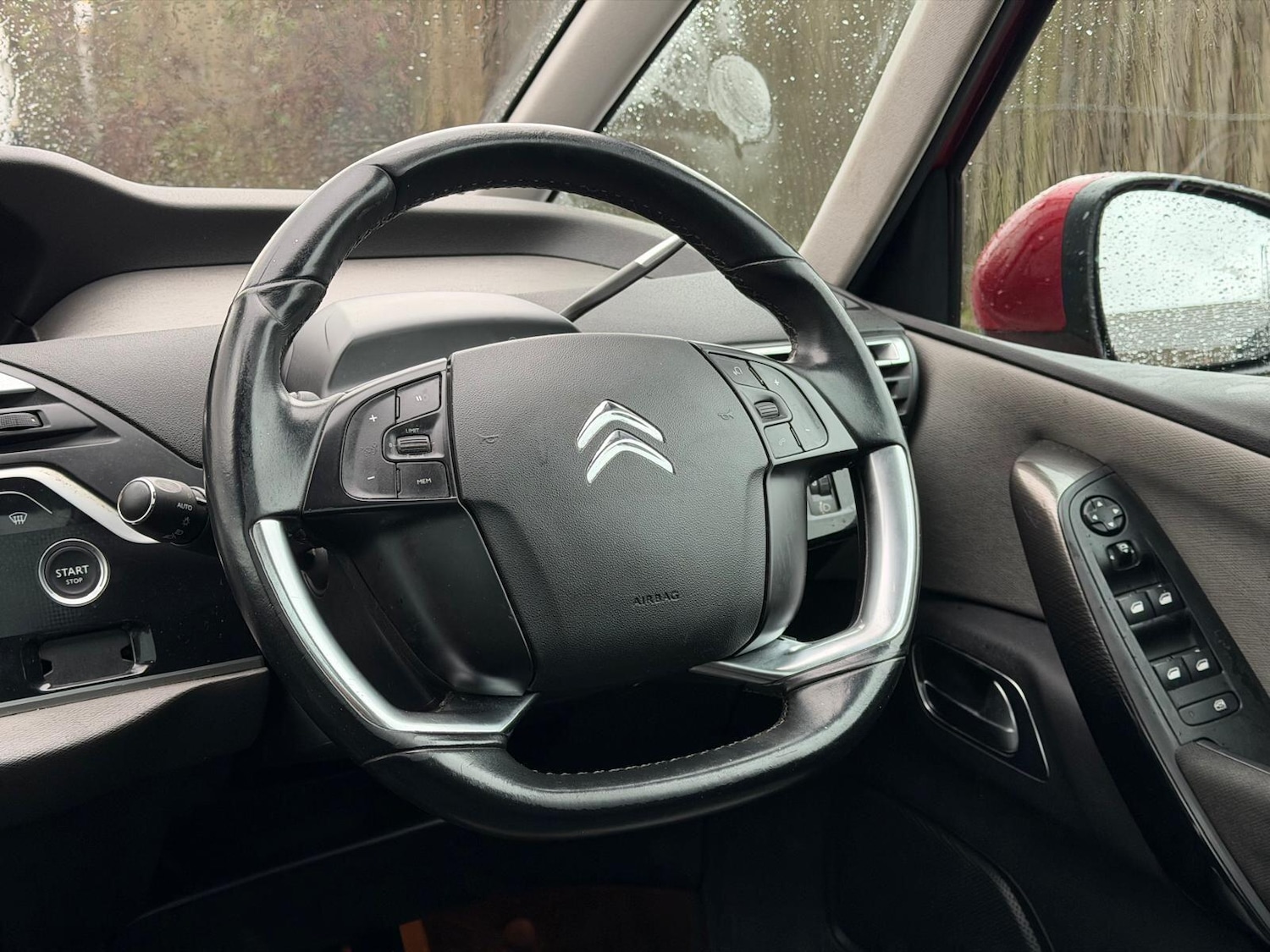 Used Citroen Grand C4 Picasso 2016 for sale - 77549590: Photo 35