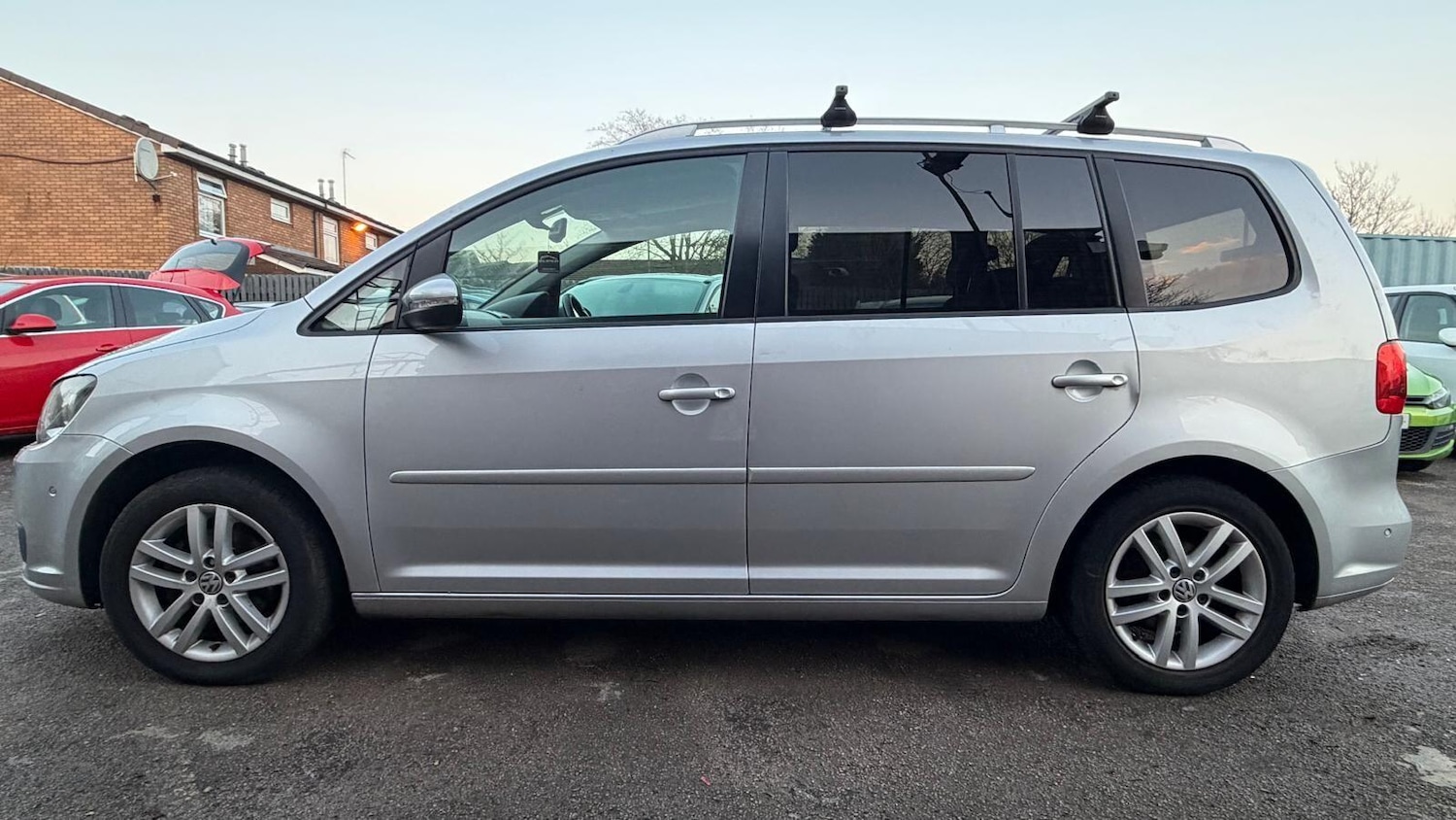 Used Volkswagen Touran 2013 for sale - 76689914: Photo 14