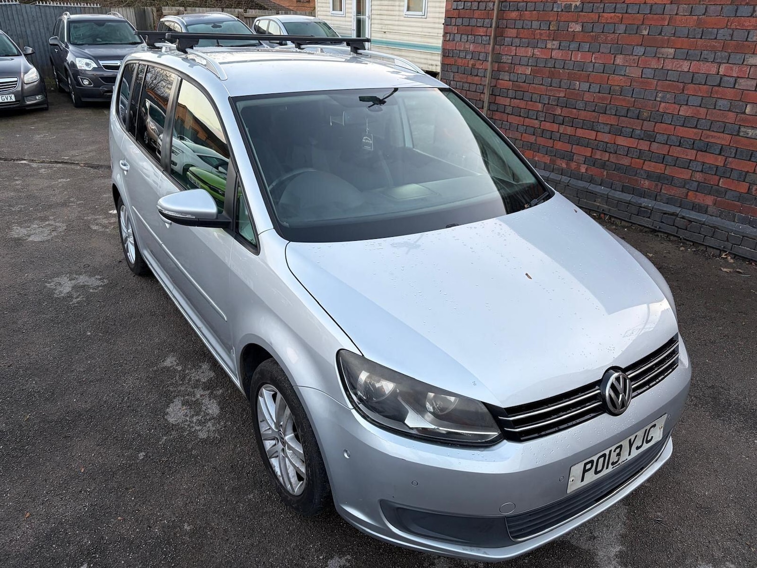 Used Volkswagen Touran 2013 for sale - 76689914: Photo 2