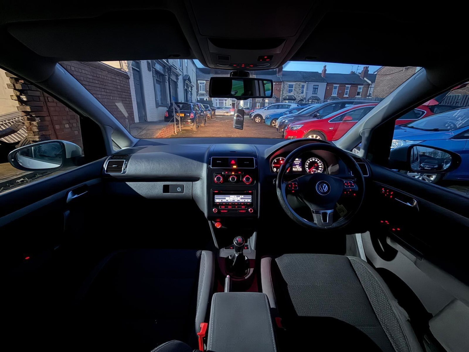 Used Volkswagen Touran 2013 for sale - 76689914: Photo 32