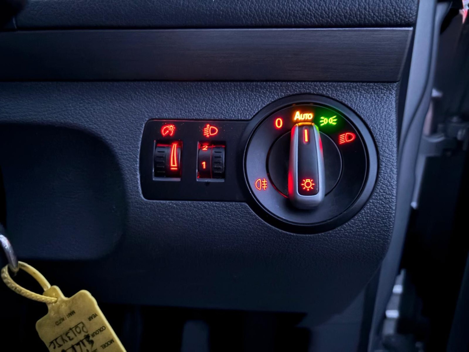 Used Volkswagen Touran 2013 for sale - 76689914: Photo 39