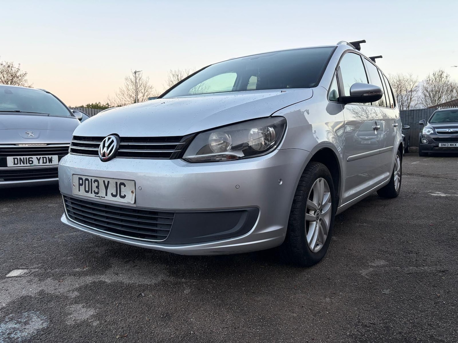 Used Volkswagen Touran 2013 for sale - 76689914: Photo 4