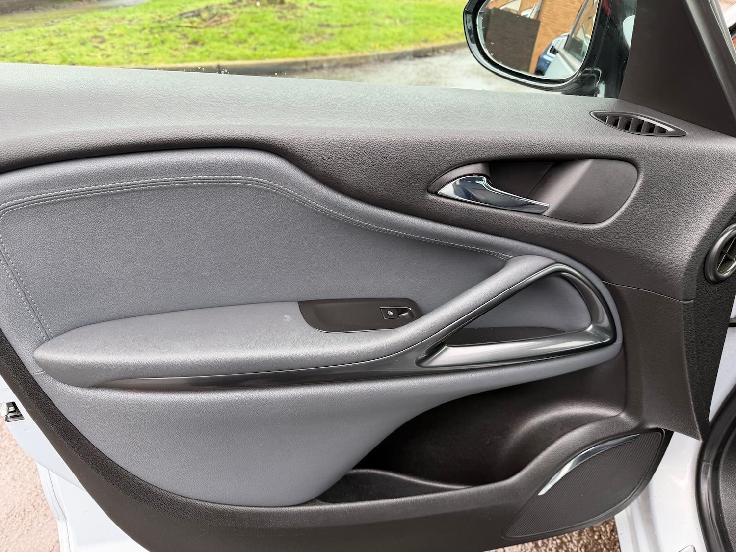 Used Vauxhall Zafira 2014 for sale - 77343895: Photo 27