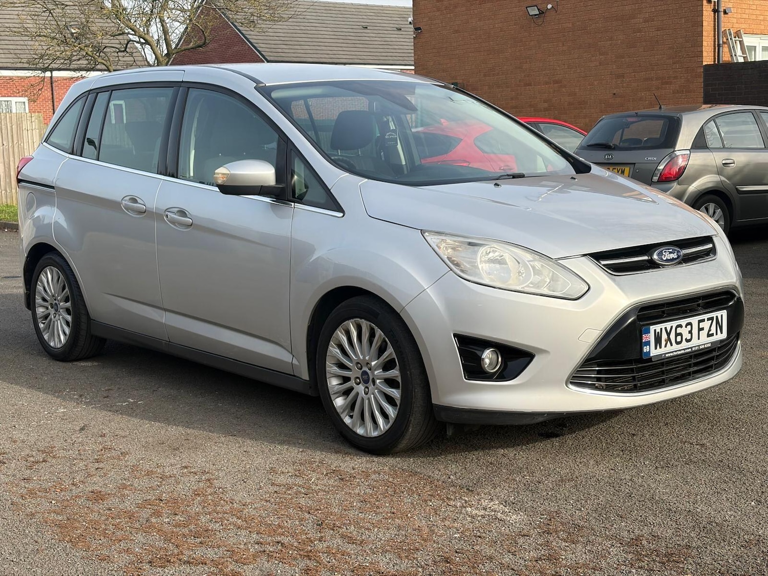 Used Ford Grand C-Max 2013 for sale - 77768051: Photo 5