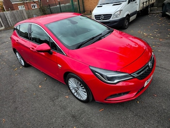 Used Vauxhall Astra 2016 for sale - 76214826: Photo 2