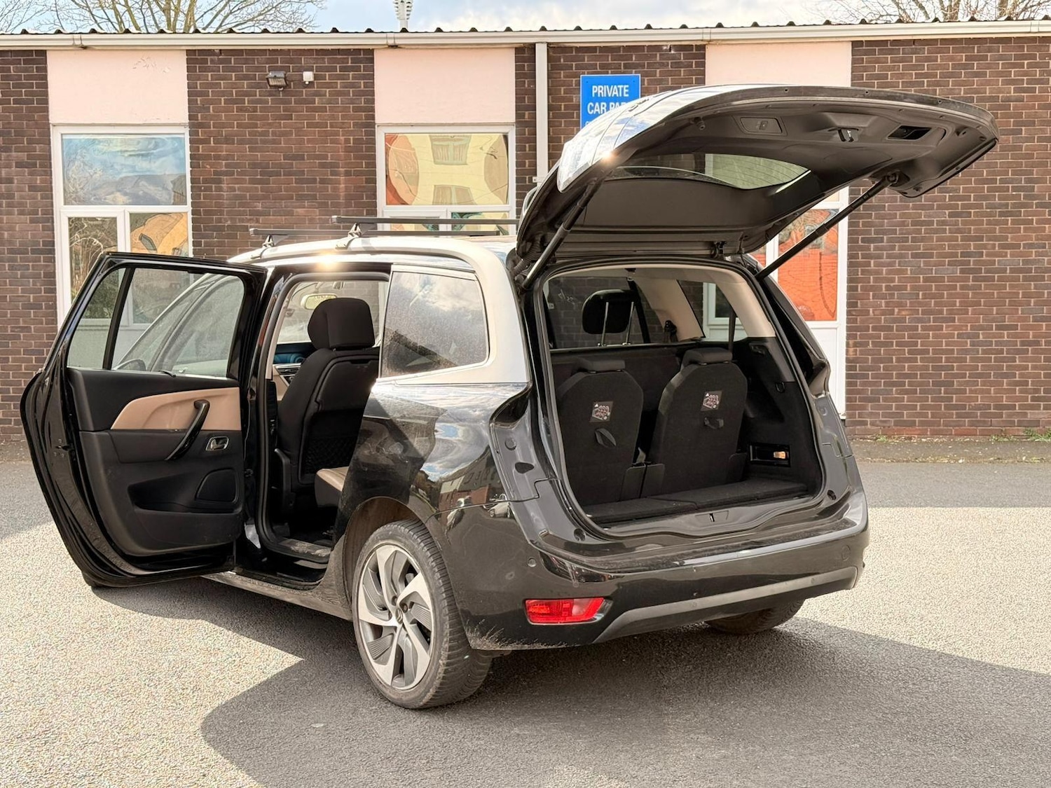 Used Citroen Grand C4 Picasso 2015 for sale - 78086542: Photo 11