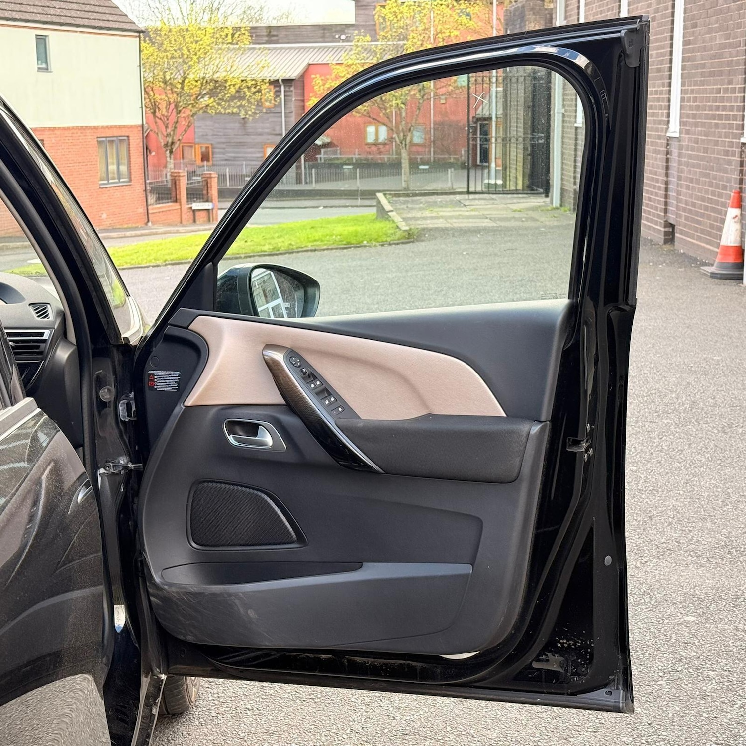 Used Citroen Grand C4 Picasso 2015 for sale - 78086542: Photo 35