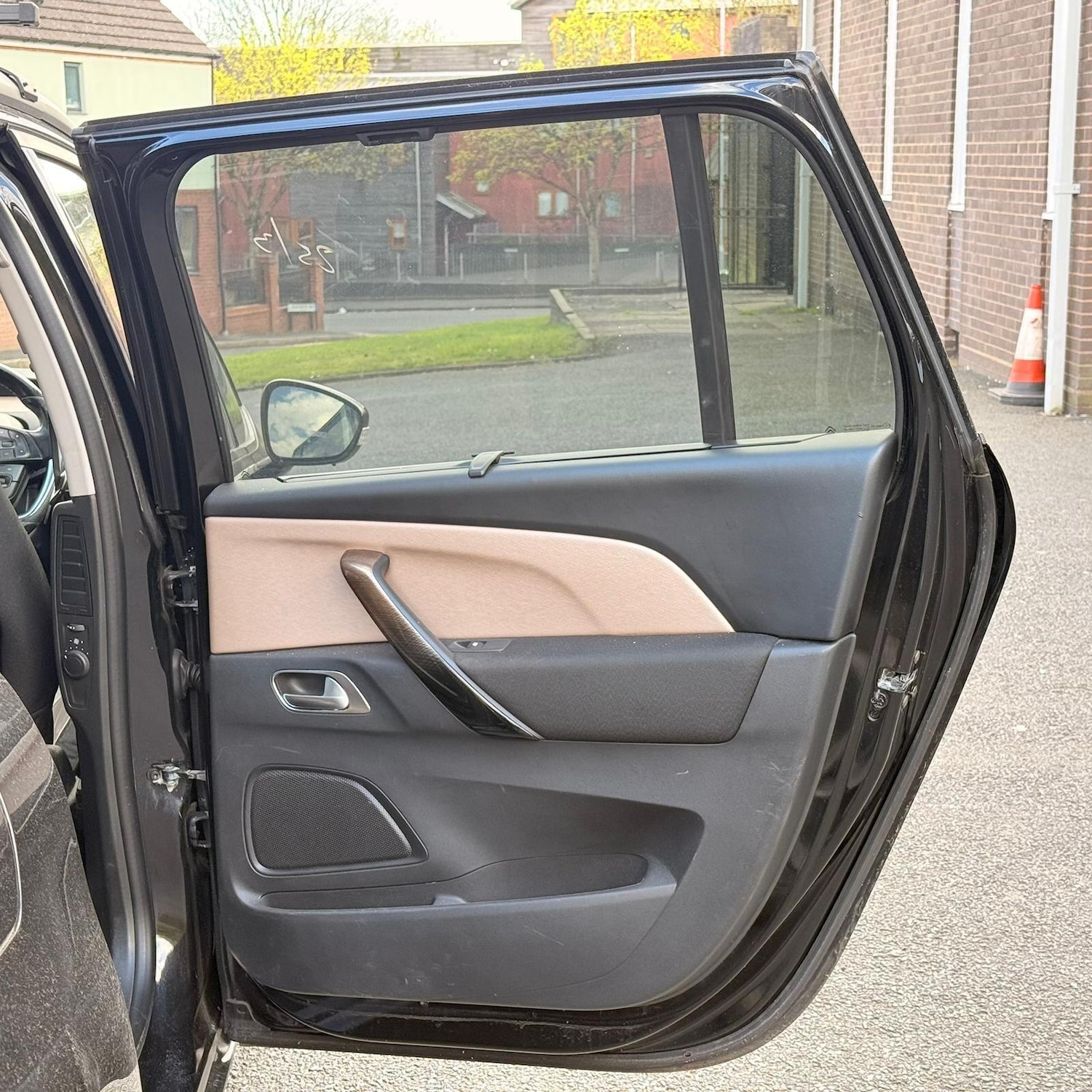 Used Citroen Grand C4 Picasso 2015 for sale - 78086542: Photo 36