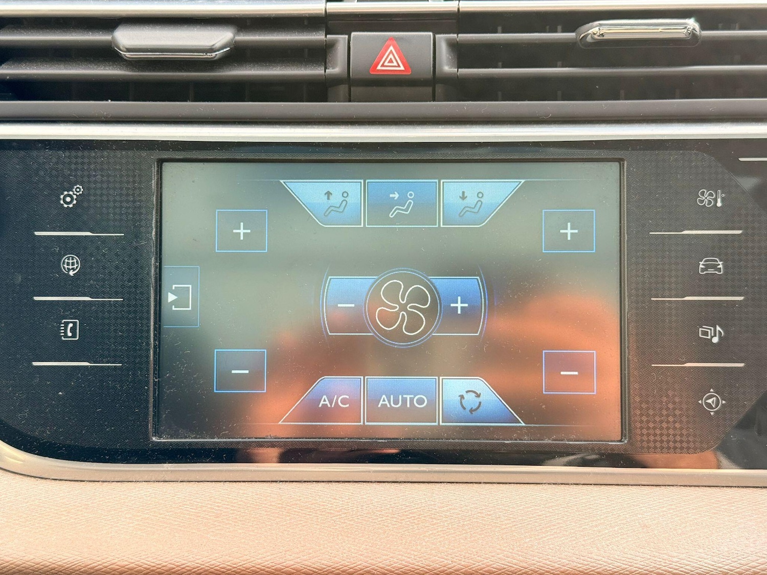 Used Citroen Grand C4 Picasso 2015 for sale - 78086542: Photo 39