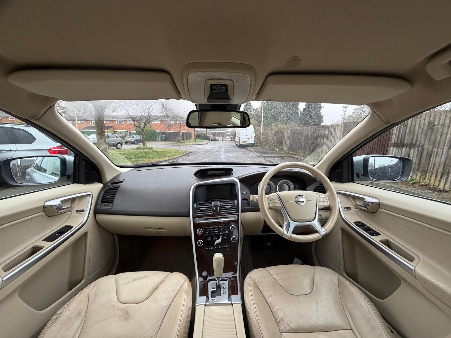 Used Volvo XC60 2010 for sale - 76855951: Photo 11