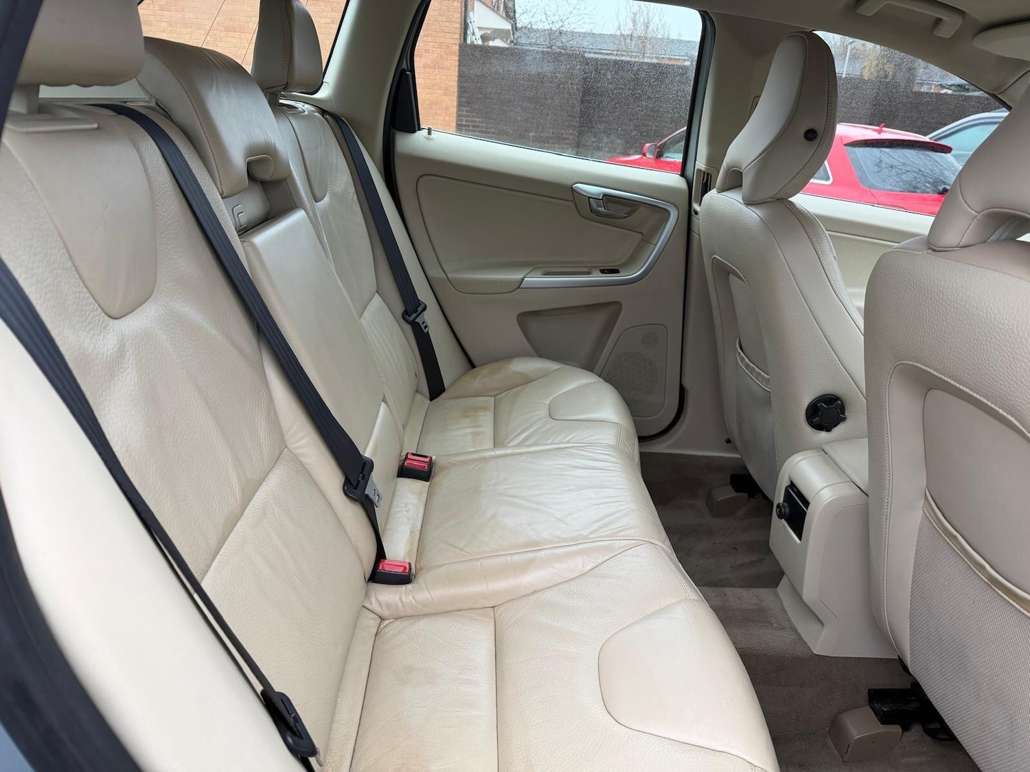 Used Volvo XC60 2010 for sale - 76855951: Photo 17