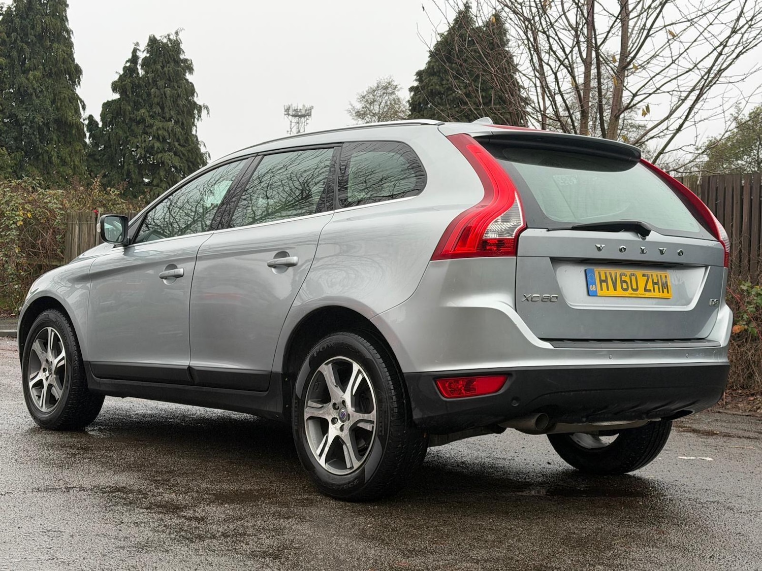 Used Volvo XC60 2010 for sale - 76855951: Photo 4