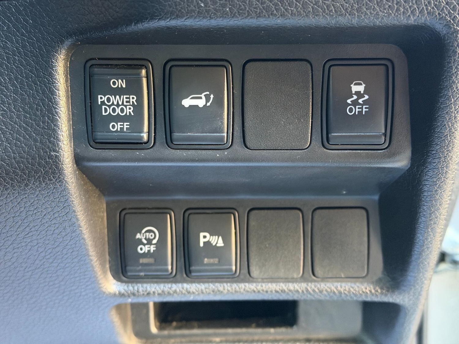 Used Nissan X-Trail 2016 for sale - 77396244: Photo 25