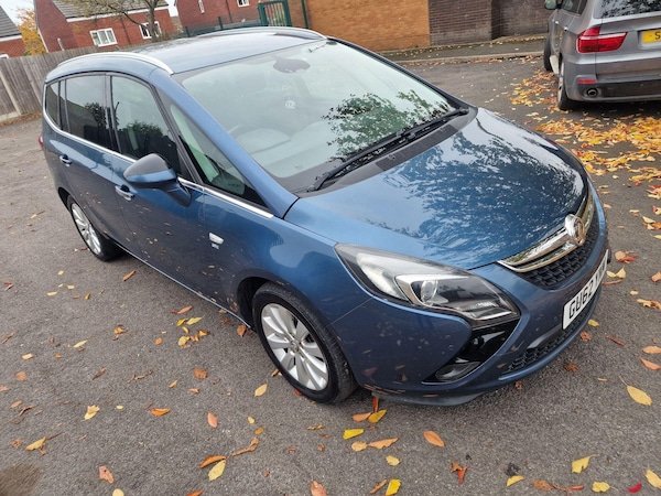 Used Vauxhall Zafira Tourer 2012 for sale - 76314584: Photo 1