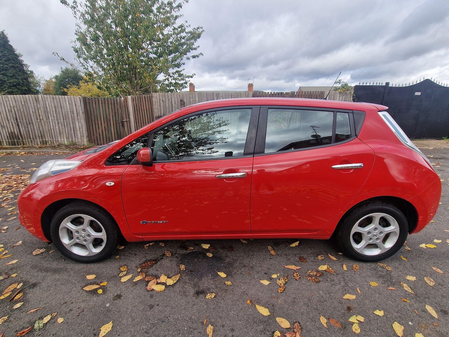 Used Nissan Leaf 2017 for sale - 76336357: Photo 14