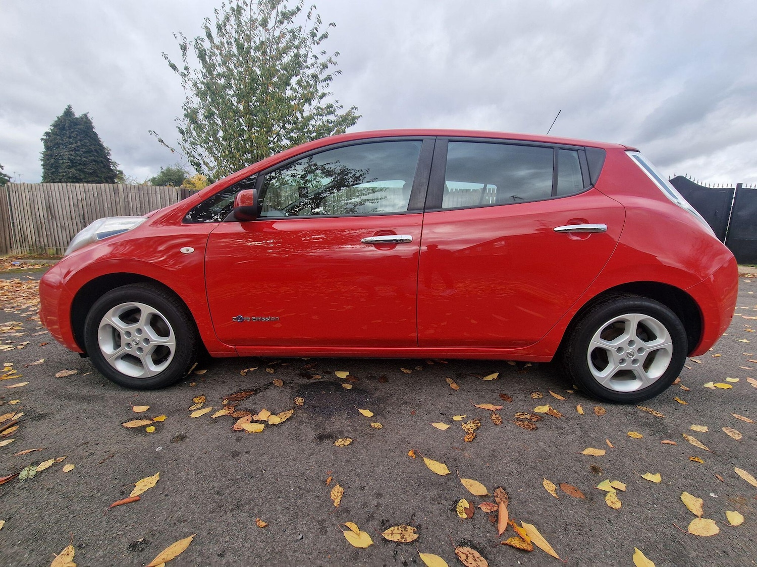 Used Nissan Leaf 2017 for sale - 76336357: Photo 15
