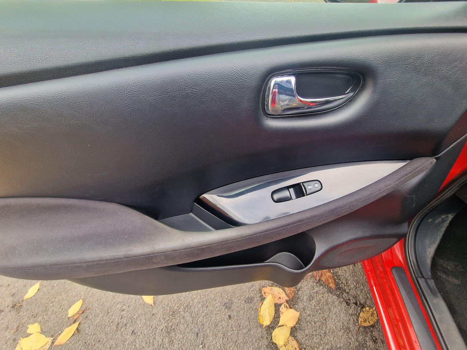 Used Nissan Leaf 2017 for sale - 76336357: Photo 32