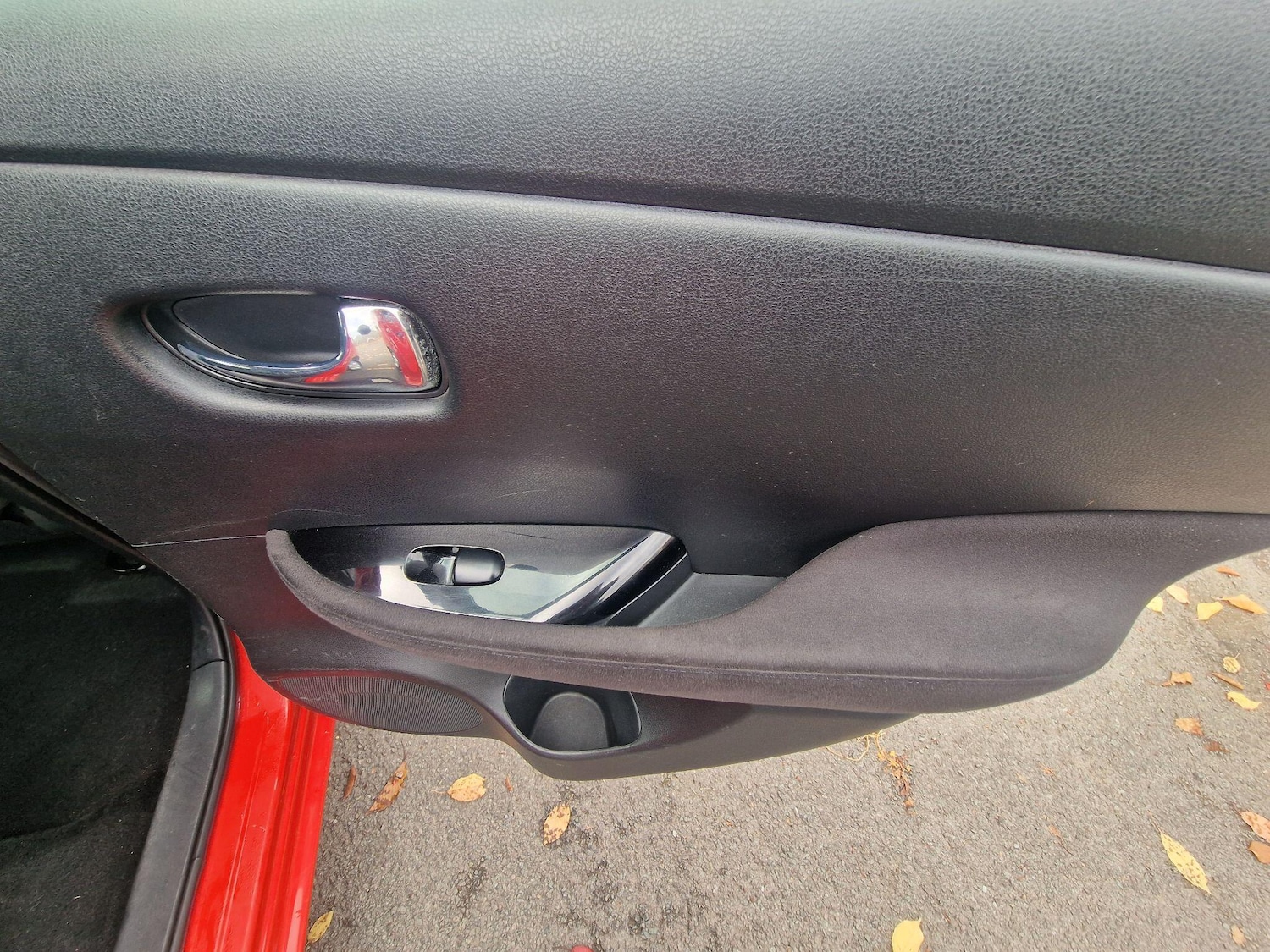 Used Nissan Leaf 2017 for sale - 76336357: Photo 33
