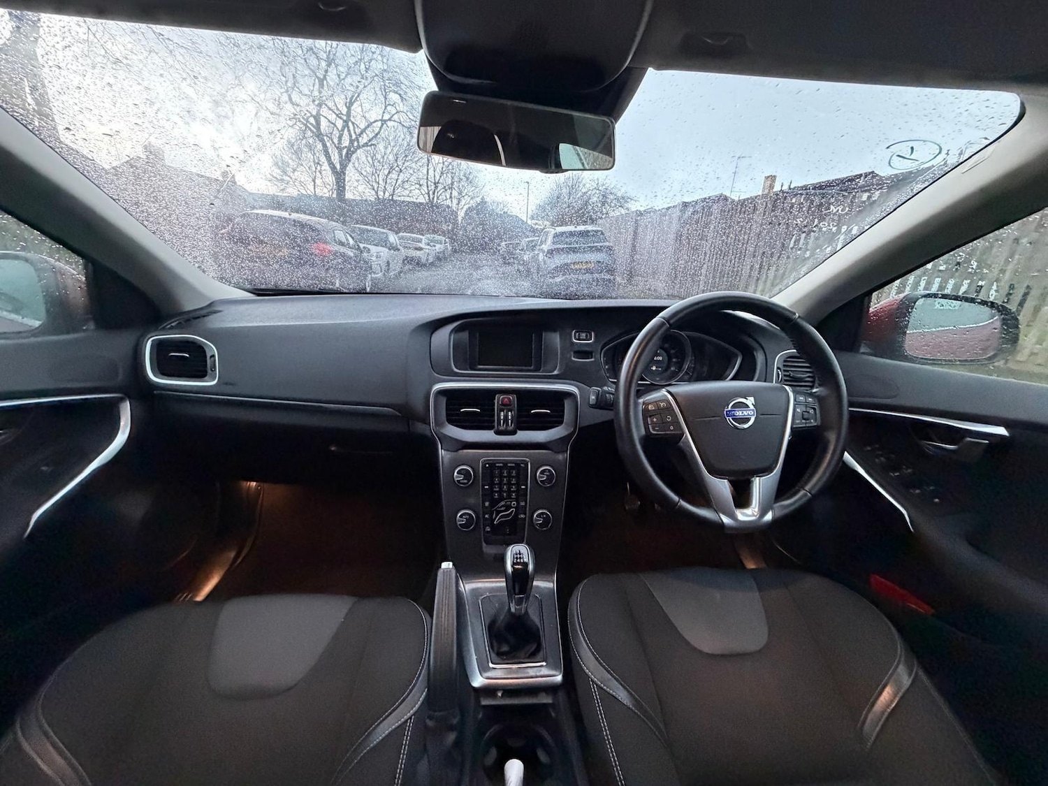 Used Volvo V40 2016 for sale - 77400414: Photo 10