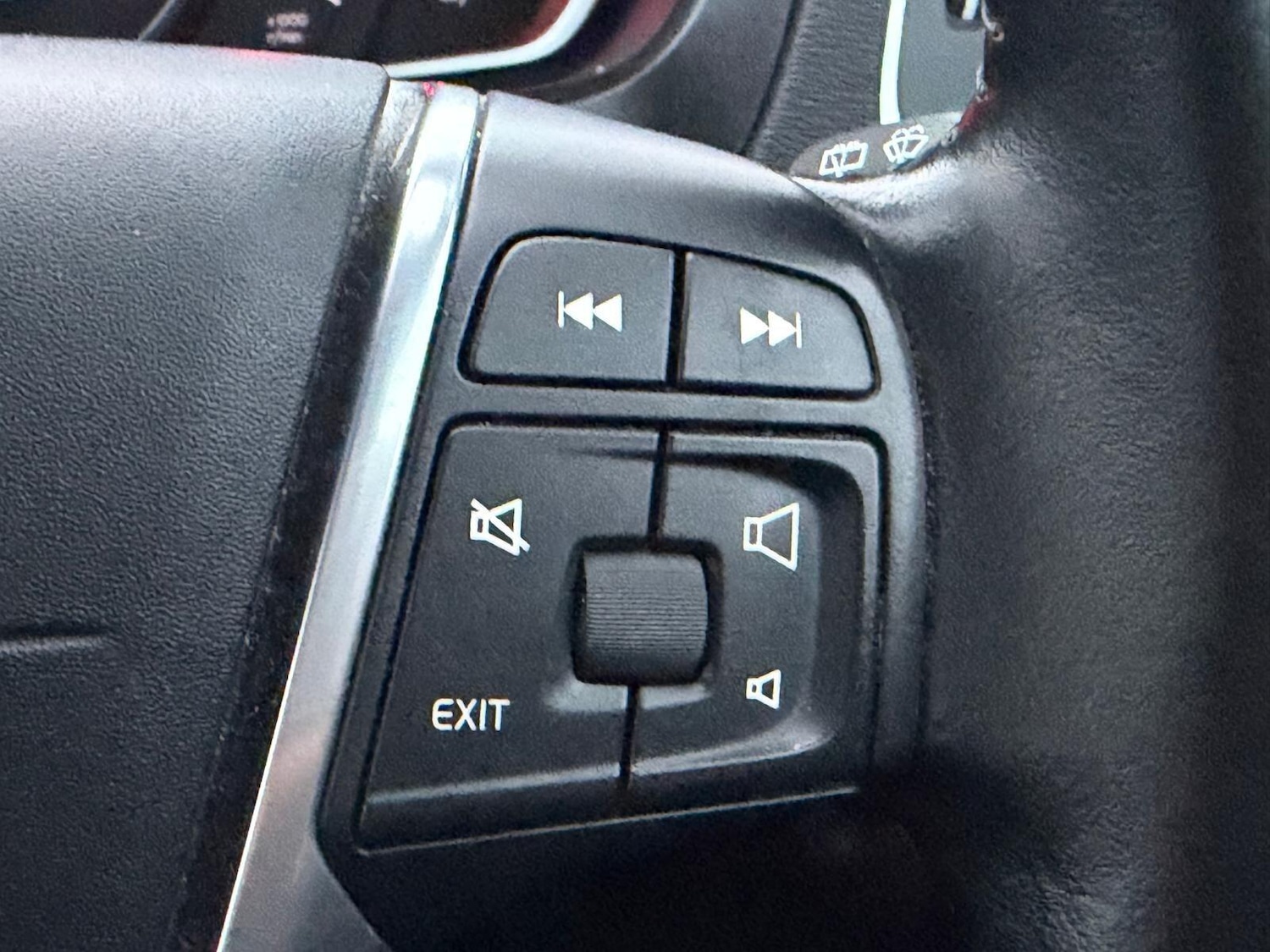 Used Volvo V40 2016 for sale - 77400414: Photo 20