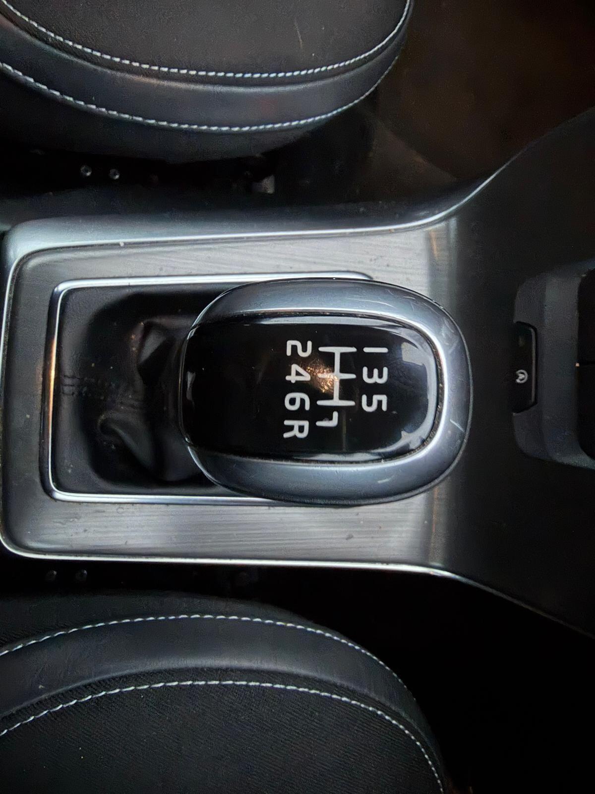 Used Volvo V40 2016 for sale - 77400414: Photo 22