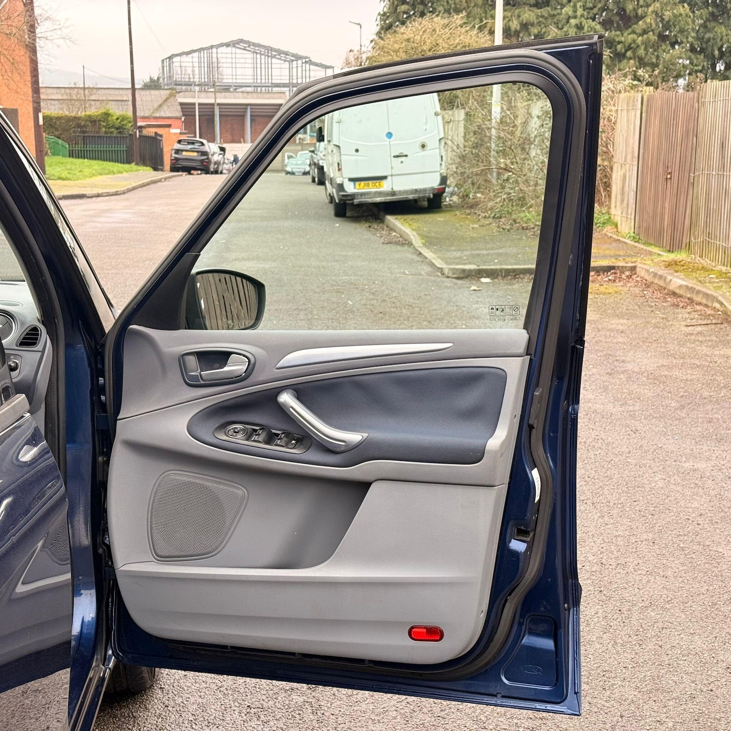 Used Ford Galaxy 2009 for sale - 77799264: Photo 29