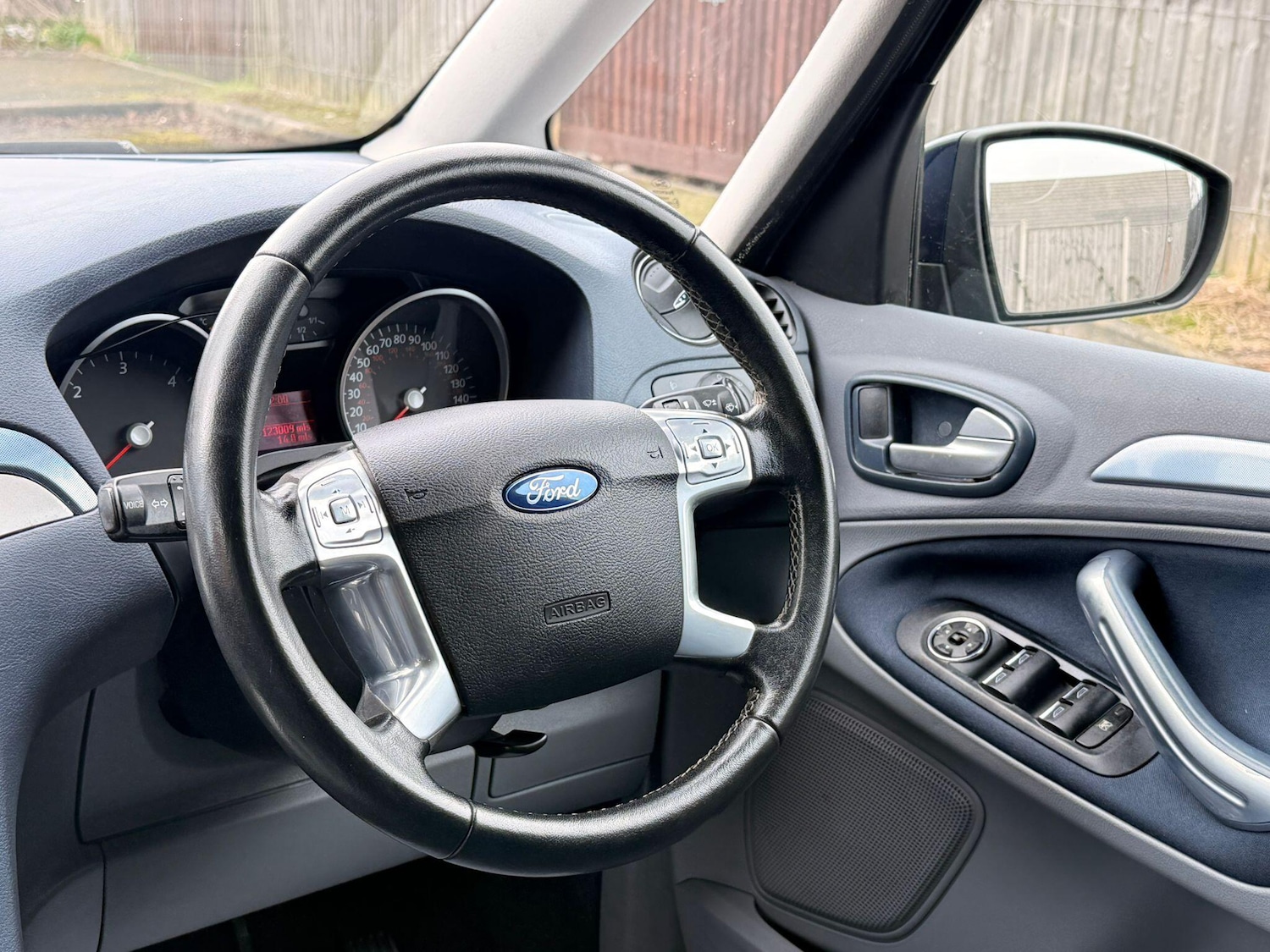 Used Ford Galaxy 2009 for sale - 77799264: Photo 38