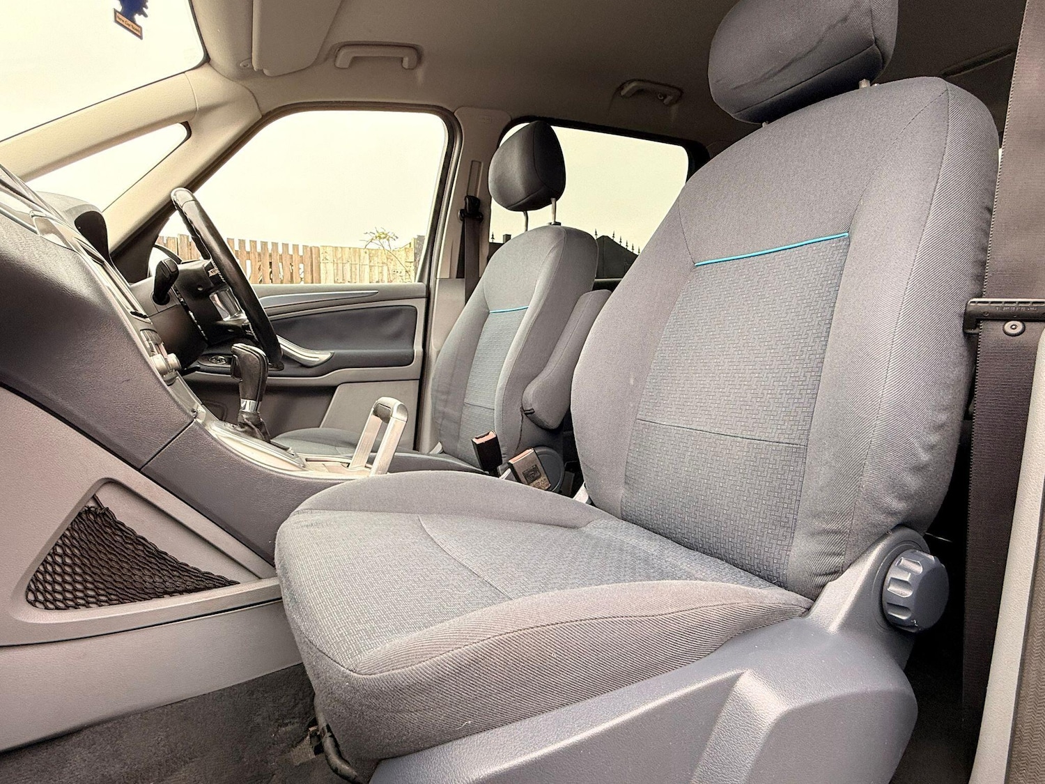 Used Ford Galaxy 2009 for sale - 77799264: Photo 40