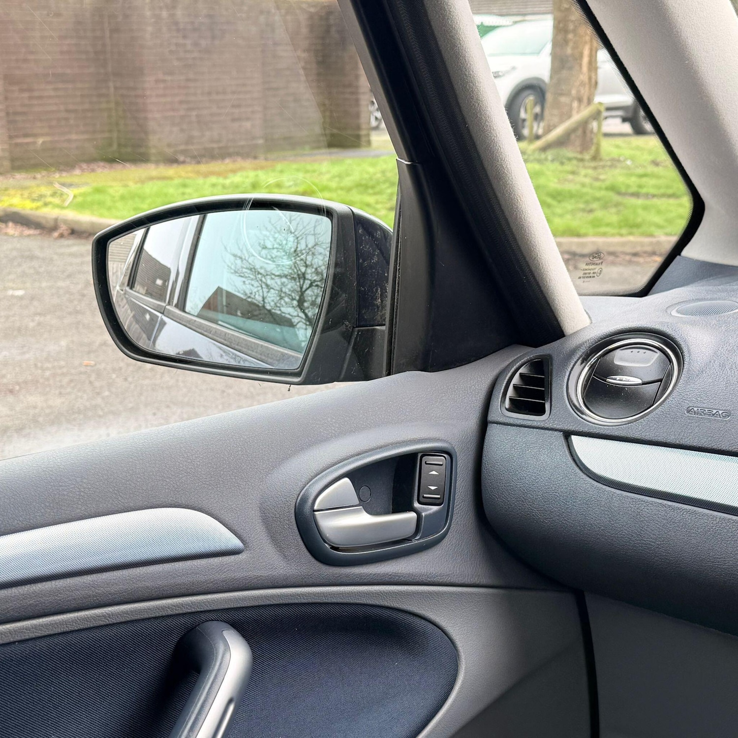 Used Ford Galaxy 2009 for sale - 77799264: Photo 42