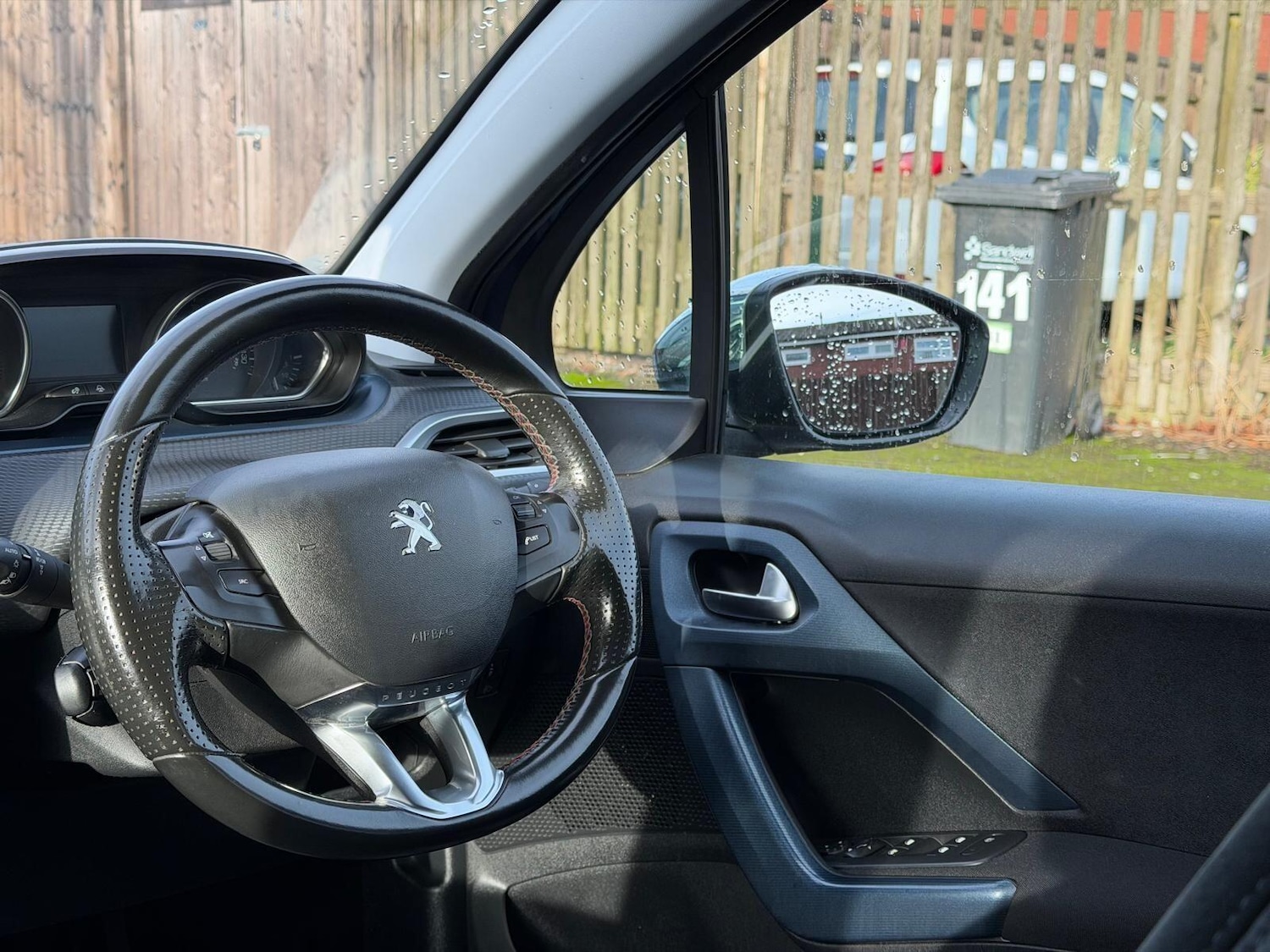 Used Peugeot 2008 2014 for sale - 76964642: Photo 13