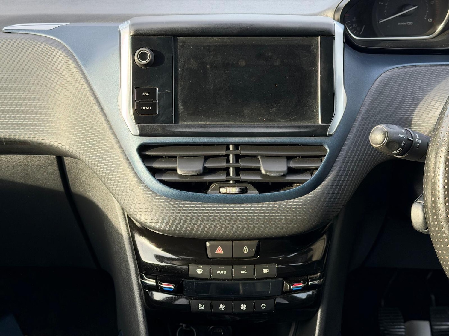 Used Peugeot 2008 2014 for sale - 76964642: Photo 32