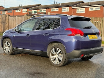 Used Peugeot 2008 2014 for sale - 76964642: Photo