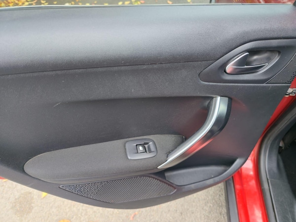 Used Peugeot 2008 2016 for sale - 76228023: Photo 32