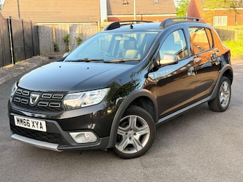 Used Dacia Sandero Stepway 2016 for sale - 78705136: Photo