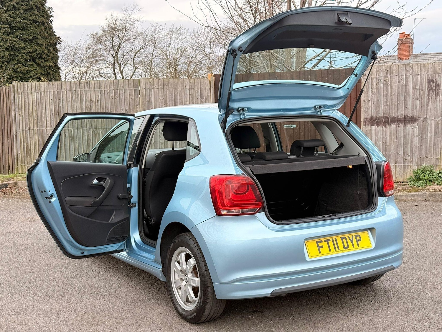 Used Volkswagen Polo 2011 for sale - 77994289: Photo 10