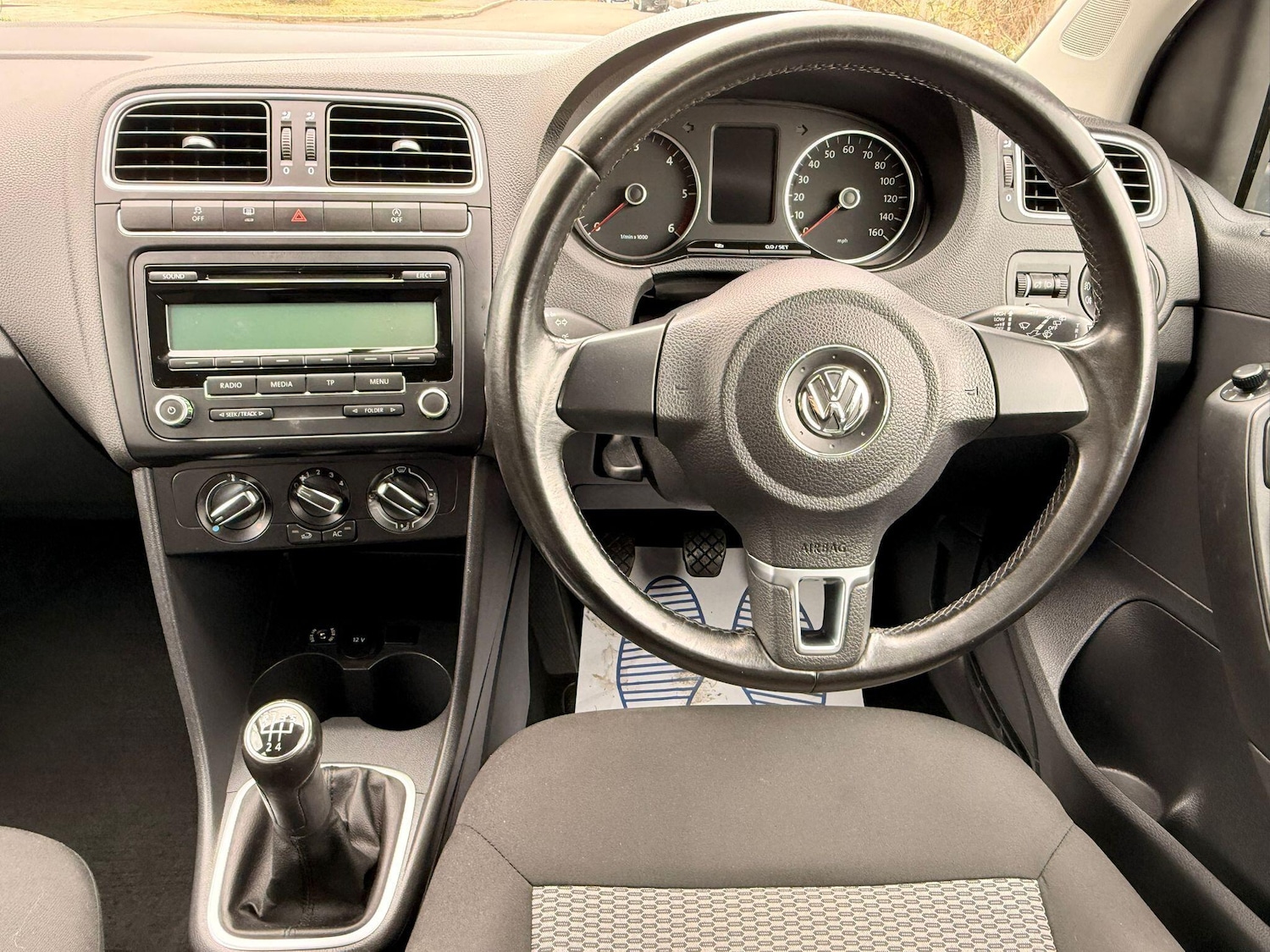 Used Volkswagen Polo 2011 for sale - 77994289: Photo 26