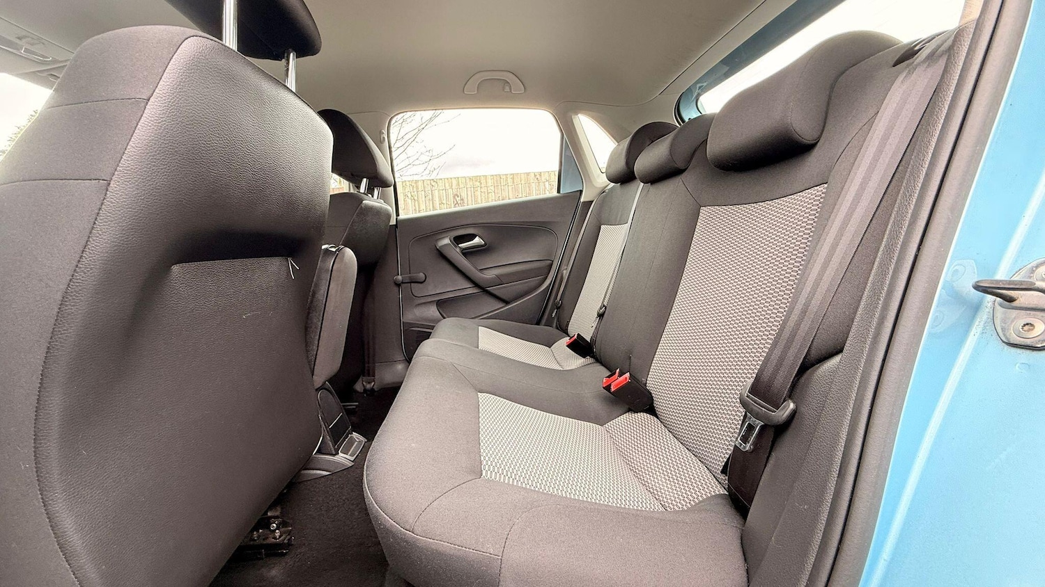 Used Volkswagen Polo 2011 for sale - 77994289: Photo 27