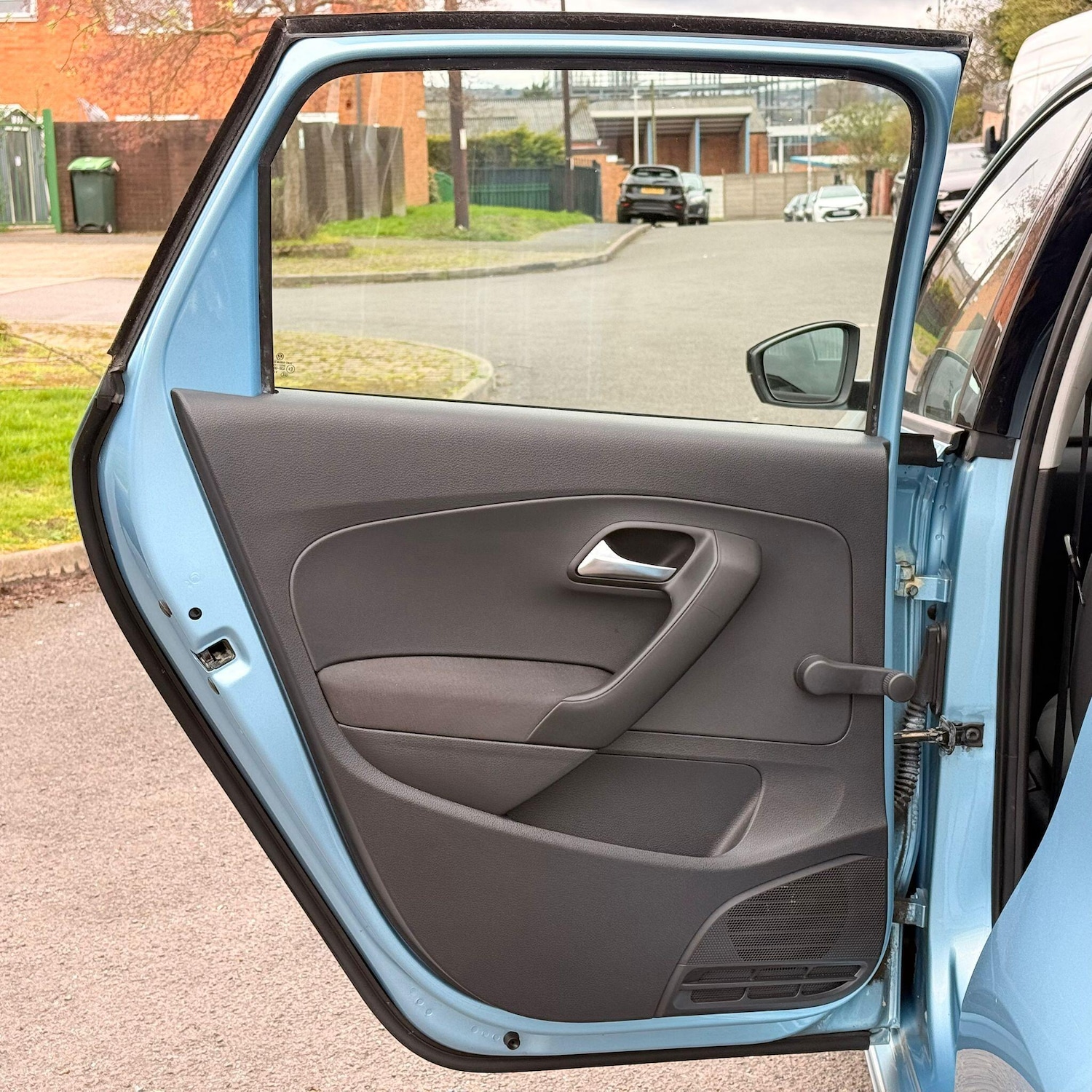 Used Volkswagen Polo 2011 for sale - 77994289: Photo 33