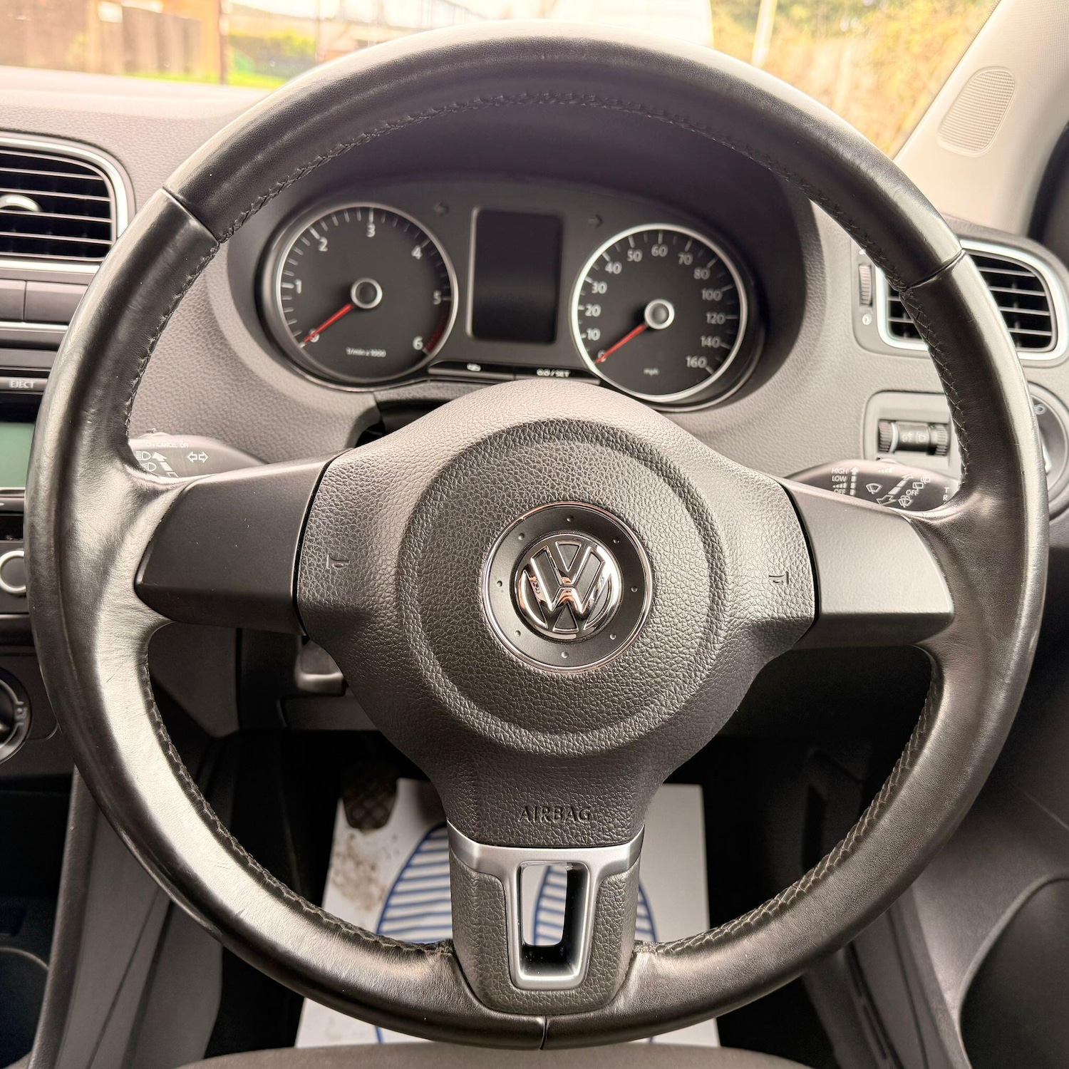 Used Volkswagen Polo 2011 for sale - 77994289: Photo 44
