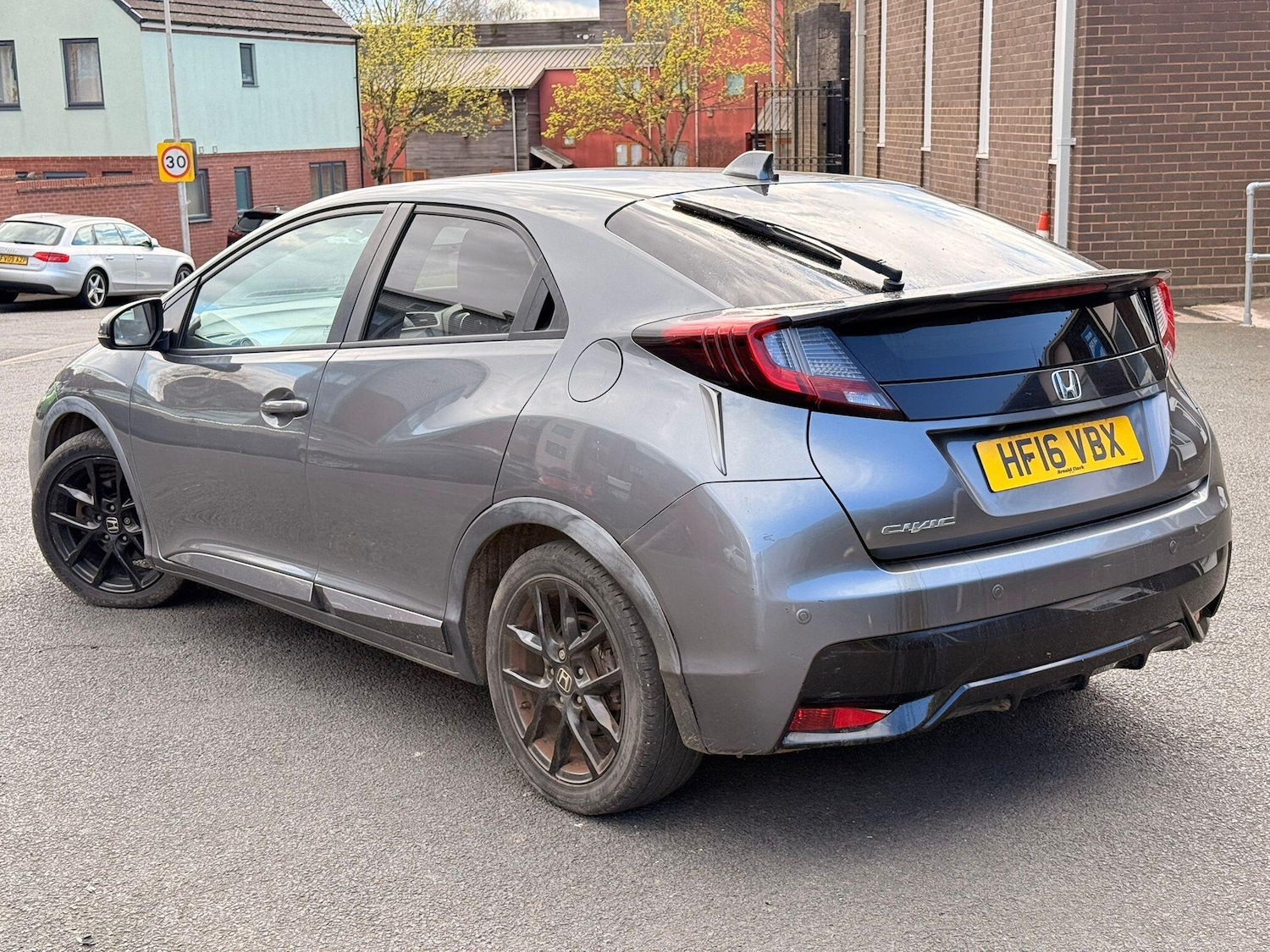 Used Honda Civic 2016 for sale - 78086688: Photo 4