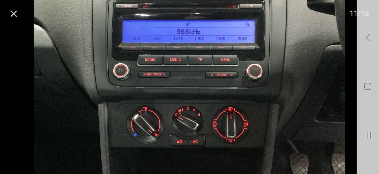 Used Volkswagen Polo 2011 for sale - 77468835: Photo 9