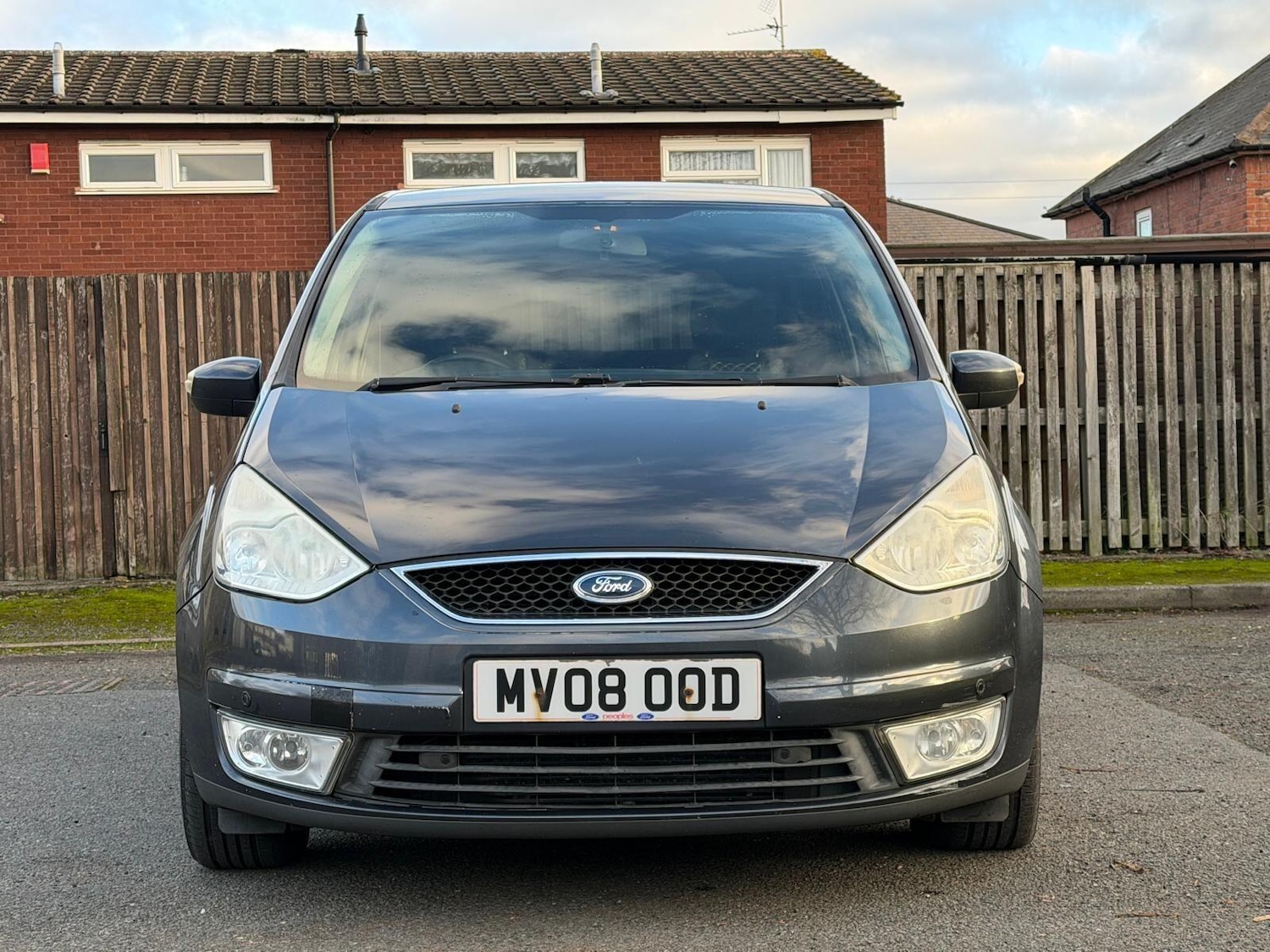 Used Ford Galaxy 2008 for sale - 77081686: Photo 2