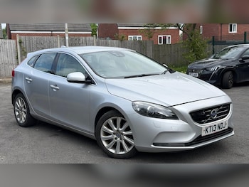 Used Volvo V40 2013 for sale - 78481336: Photo
