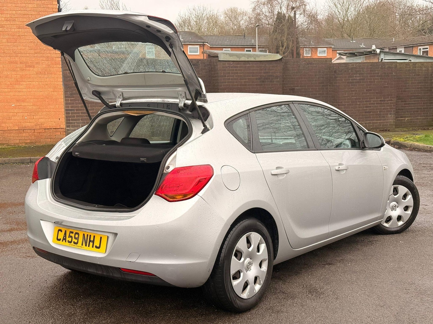 Used Vauxhall Astra 2010 for sale - 77883117: Photo 21