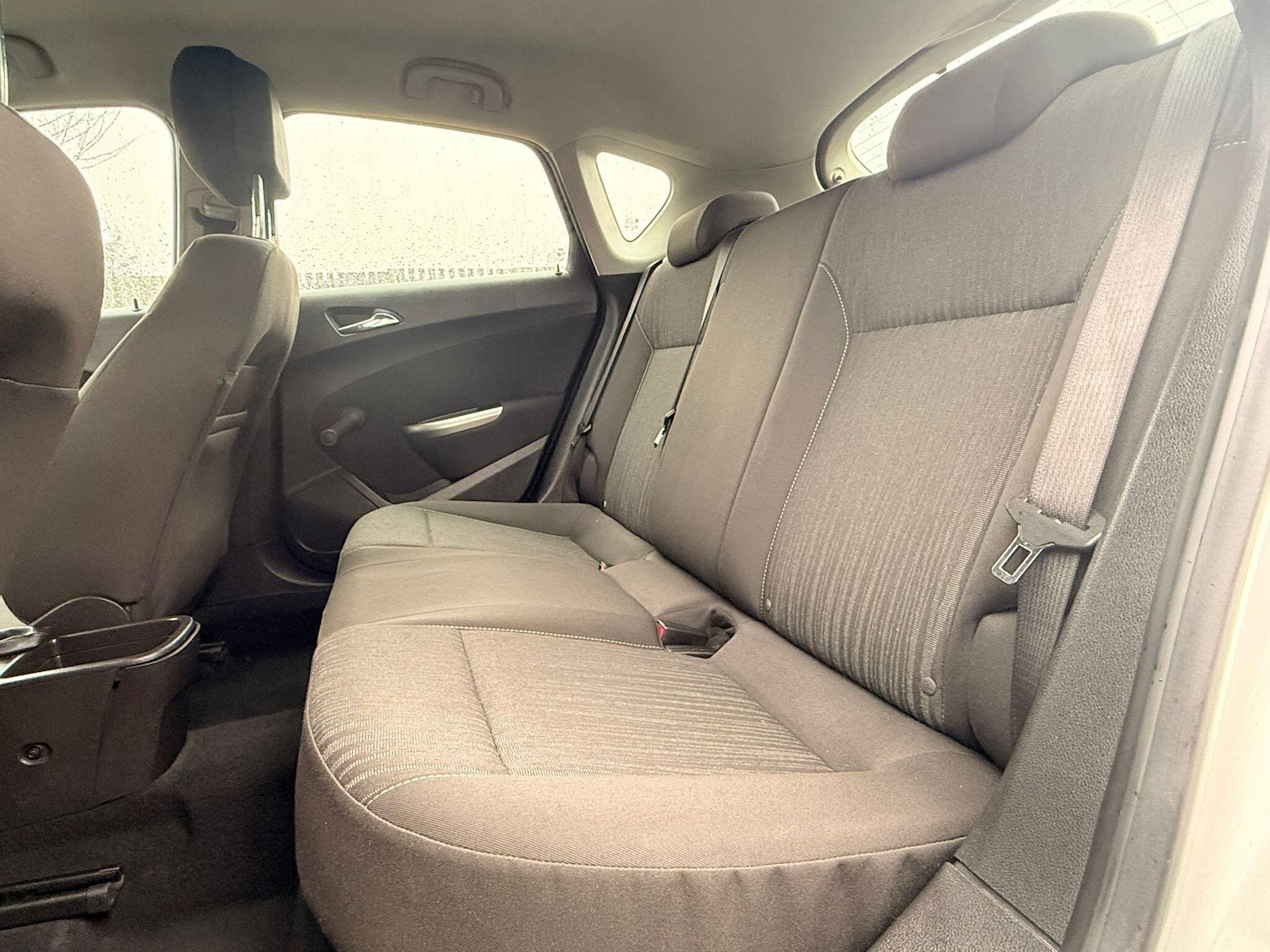 Used Vauxhall Astra 2010 for sale - 77883117: Photo 28