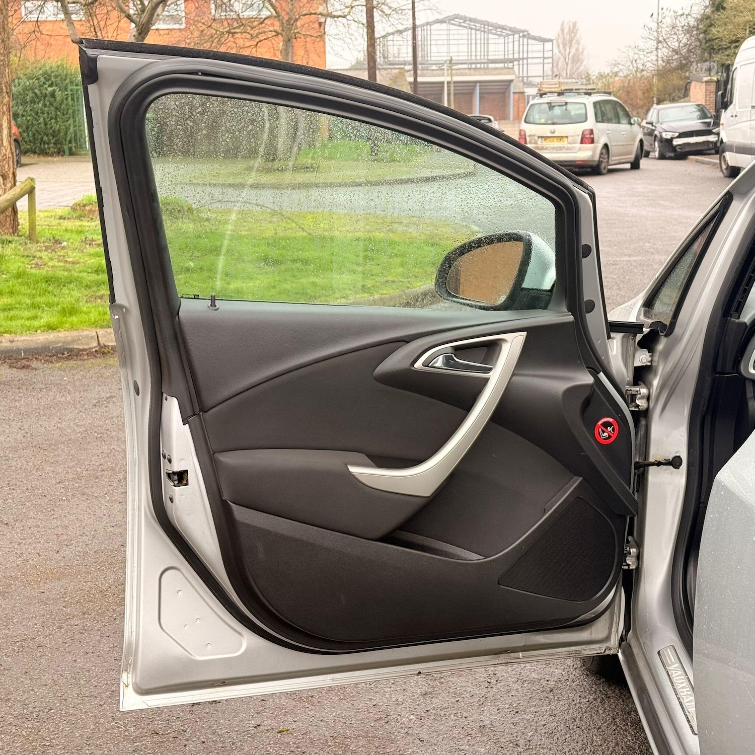 Used Vauxhall Astra 2010 for sale - 77883117: Photo 33