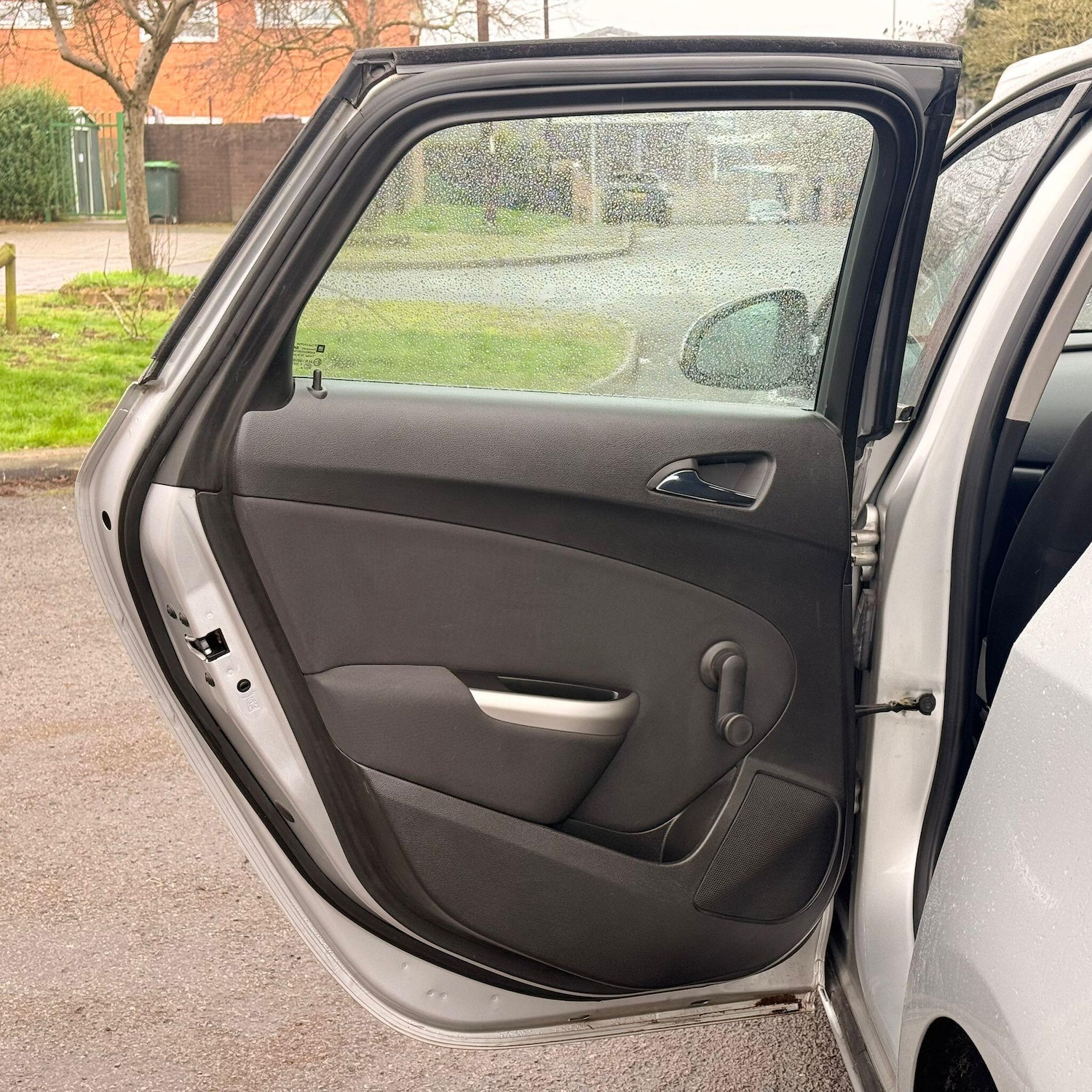 Used Vauxhall Astra 2010 for sale - 77883117: Photo 34