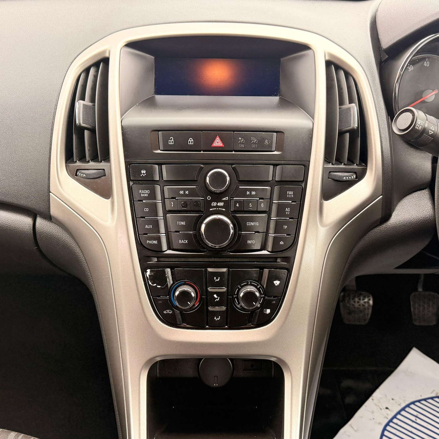 Used Vauxhall Astra 2010 for sale - 77883117: Photo 42