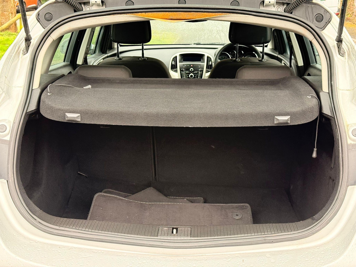 Used Vauxhall Astra 2010 for sale - 77883117: Photo 46