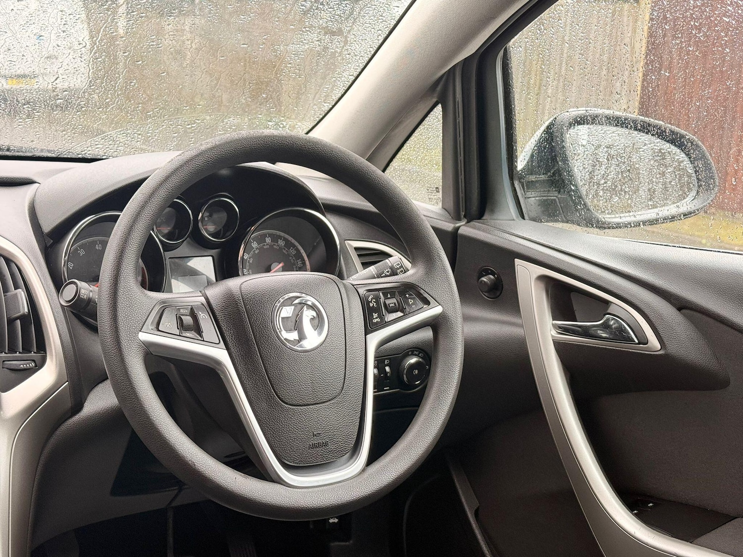 Used Vauxhall Astra 2010 for sale - 77883117: Photo 48